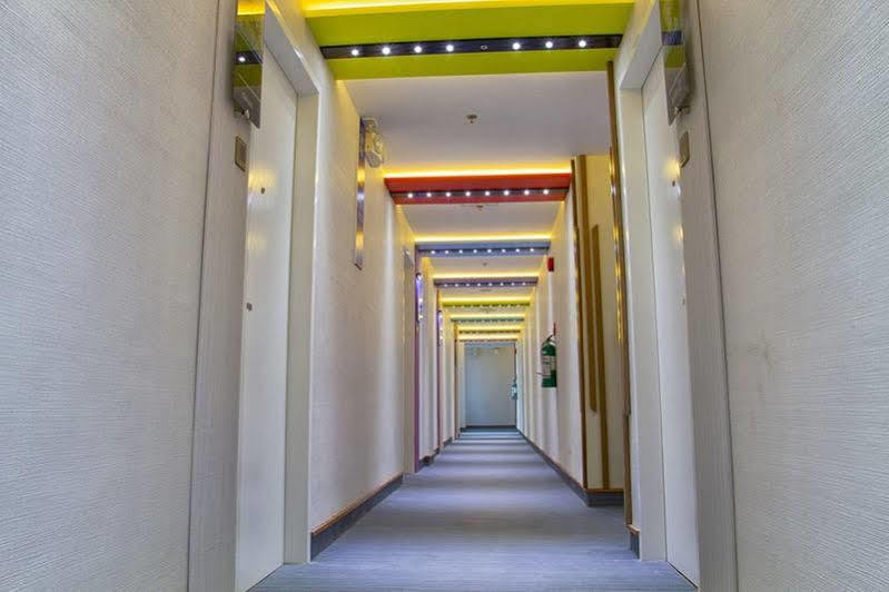 Icon Hotel North Edsa Cidade Quezon Exterior foto